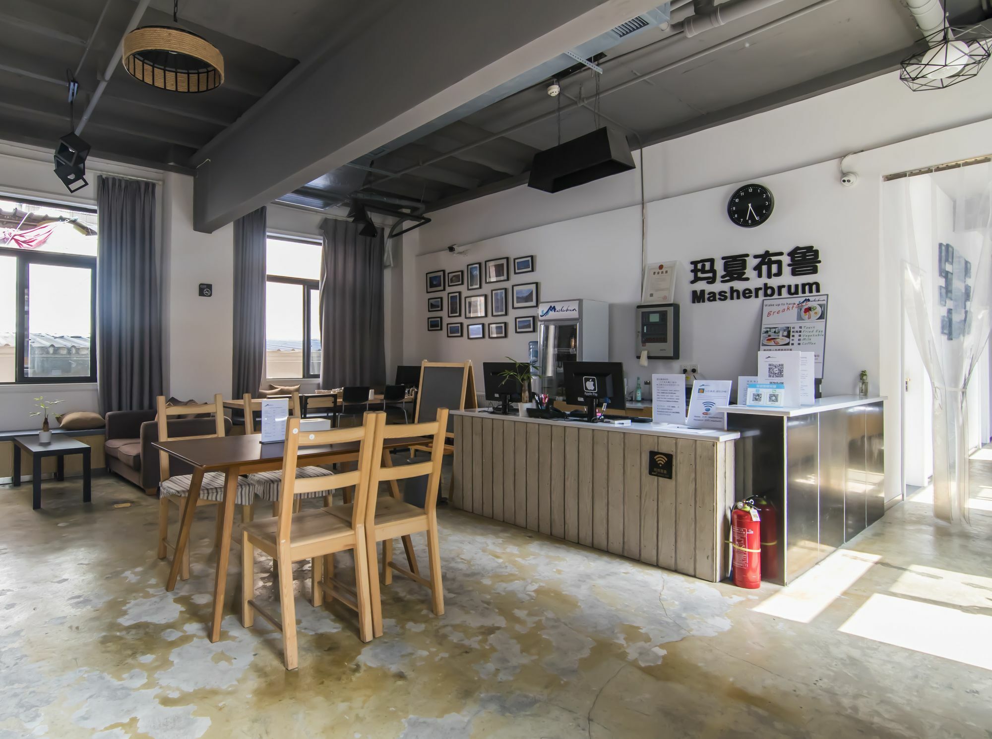 Masherbrum Outdoor Travelling Hostel Thành Đô Ngoại thất bức ảnh