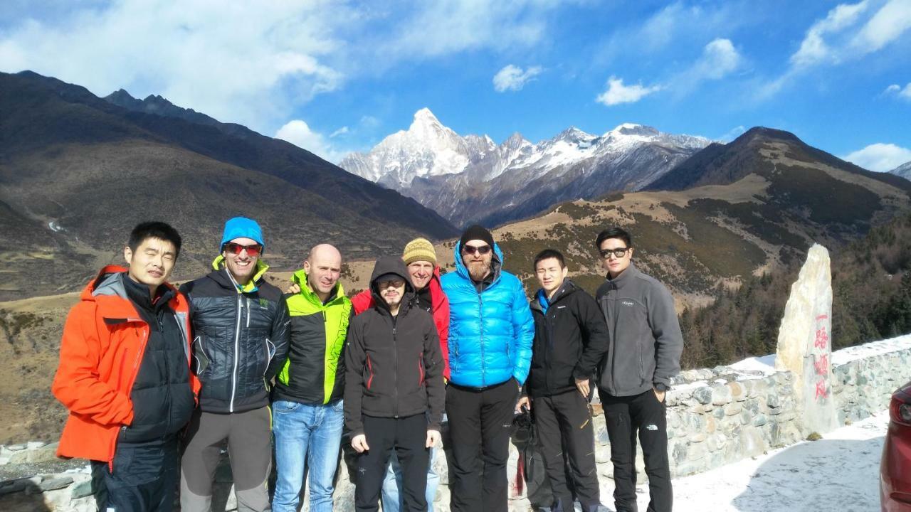 Masherbrum Outdoor Travelling Hostel Thành Đô Ngoại thất bức ảnh